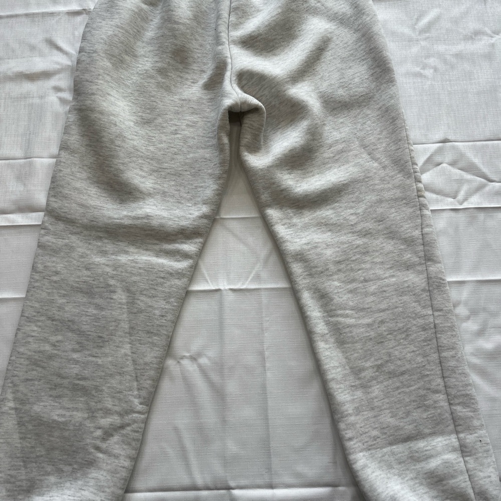 Women's Gray Joggers with Los Angeles Print - Picture 2 of 6